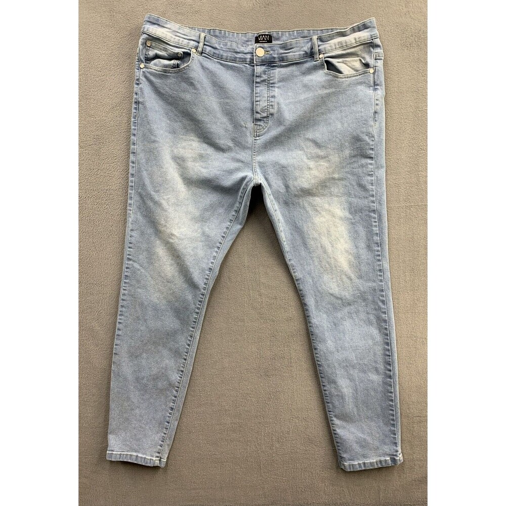 BooHoo Man Denim Jeans Men's Size 46 R Light Blue Button-fly Tapered Distressed